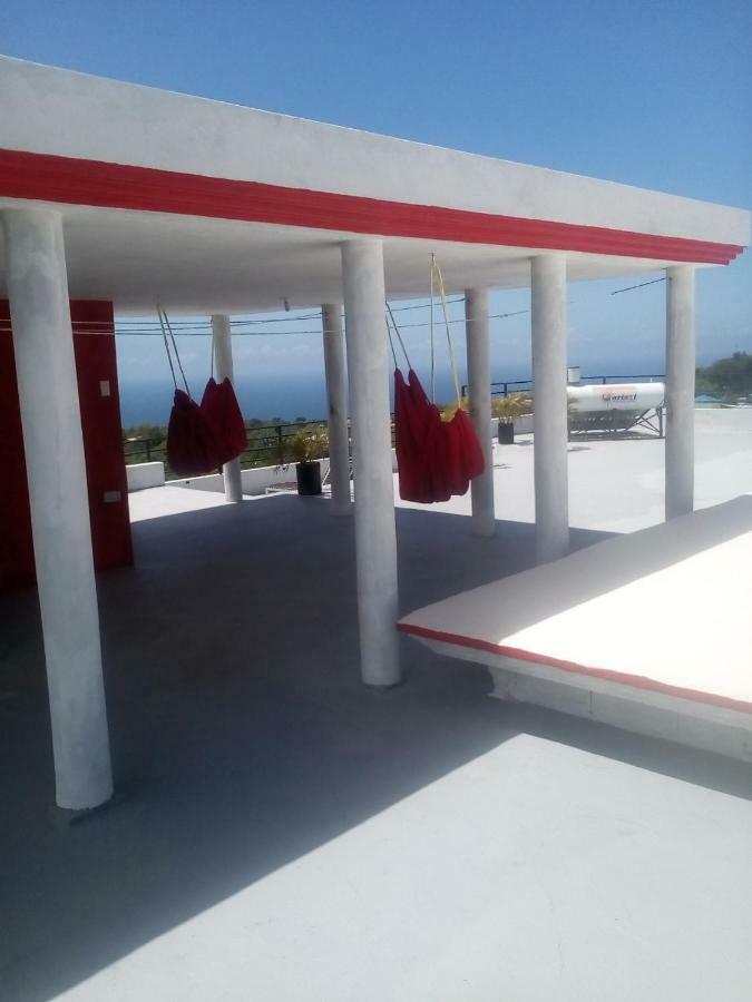 Big Red'S Hotel Bull Savanna Exterior photo